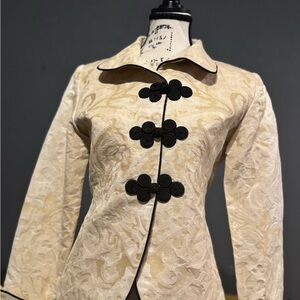 Quadrille New York Cream Blazer with Black Accents – Size 2